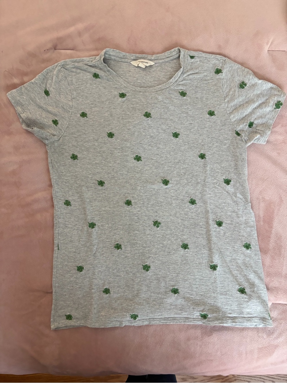 Lucky Brand Gray Short Sleeve Tee with Green Clover Embroidery
